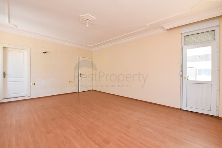 شقة فسيحة 4 + 1 على الساحل الأول في منطقة أوبا