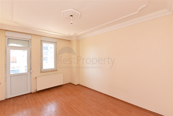 شقة فسيحة 4 + 1 على الساحل الأول في منطقة أوبا