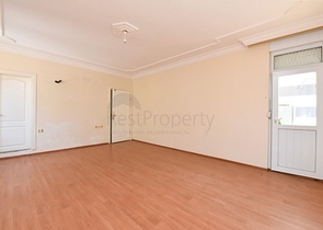 شقة فسيحة 4 + 1 على الساحل الأول في منطقة أوبا