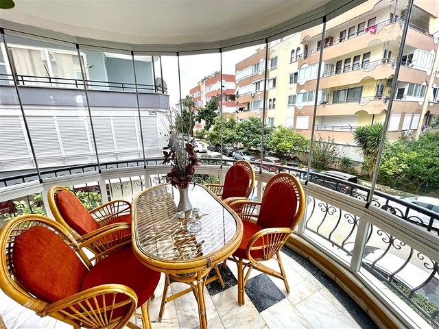 شقة مريحة 2 + 1 في منطقة أوبا ، على بعد 300 متر من البحر