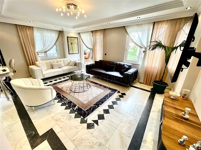 شقة مريحة 2 + 1 في منطقة أوبا ، على بعد 300 متر من البحر