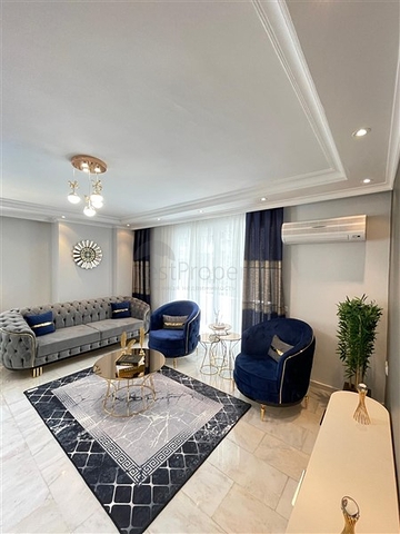 شقة فسيحة 2 + 1 على بعد 500 متر فقط من البحر في منطقة أوبا