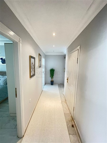 شقة فسيحة 2 + 1 على بعد 500 متر فقط من البحر في منطقة أوبا