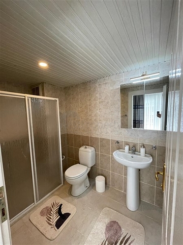 شقة فسيحة 2 + 1 على بعد 500 متر فقط من البحر في منطقة أوبا