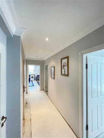 شقة فسيحة 2 + 1 على بعد 500 متر فقط من البحر في منطقة أوبا