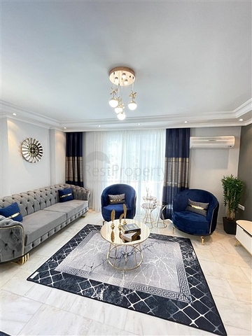 شقة فسيحة 2 + 1 على بعد 500 متر فقط من البحر في منطقة أوبا