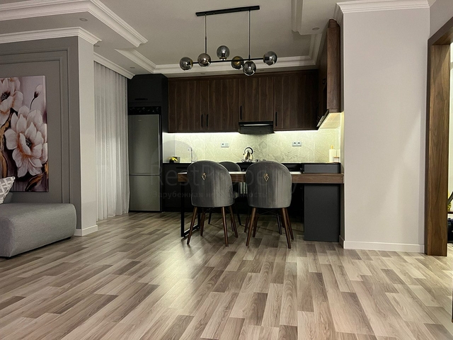 بنتهاوس واسع 4 + 1 على بعد 250 متر من البحر