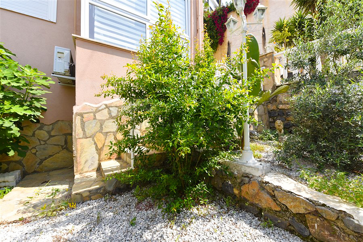 تاون هاوس 2 + 1 على بعد 600 متر من البحر في منطقة كارجيجاك