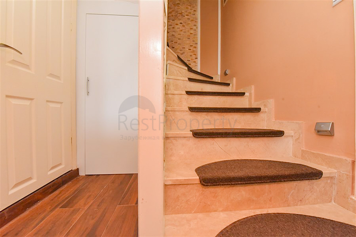 تاون هاوس 2 + 1 على بعد 600 متر من البحر في منطقة كارجيجاك