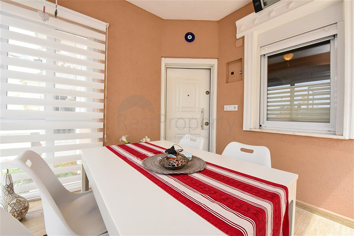 تاون هاوس 2 + 1 على بعد 600 متر من البحر في منطقة كارجيجاك