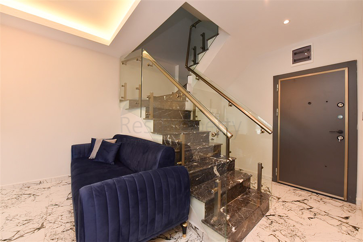 بنتهاوس مفروش 2+1 للإيجار طويل الأجل في منطقة أوبا