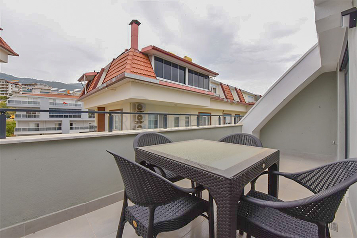 بنتهاوس مفروش 2+1 للإيجار طويل الأجل في منطقة أوبا