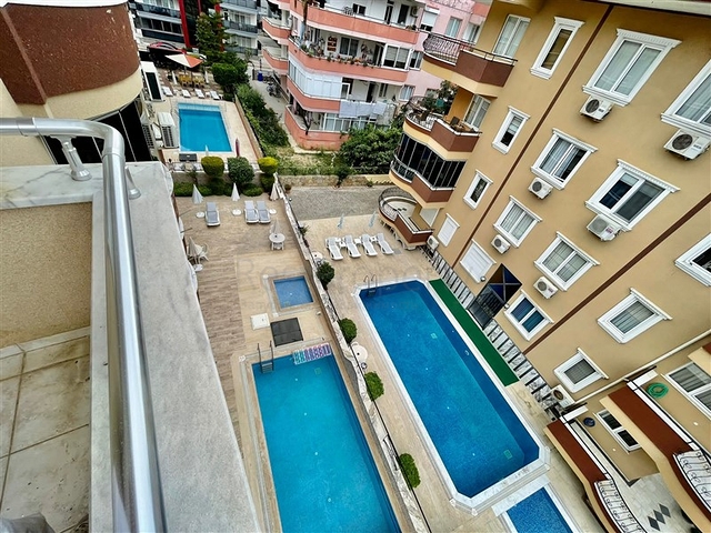 بنتهاوس فسيحة 4 + 1 من المالك ، على بعد 300 متر من البحر في منطقة أوبا