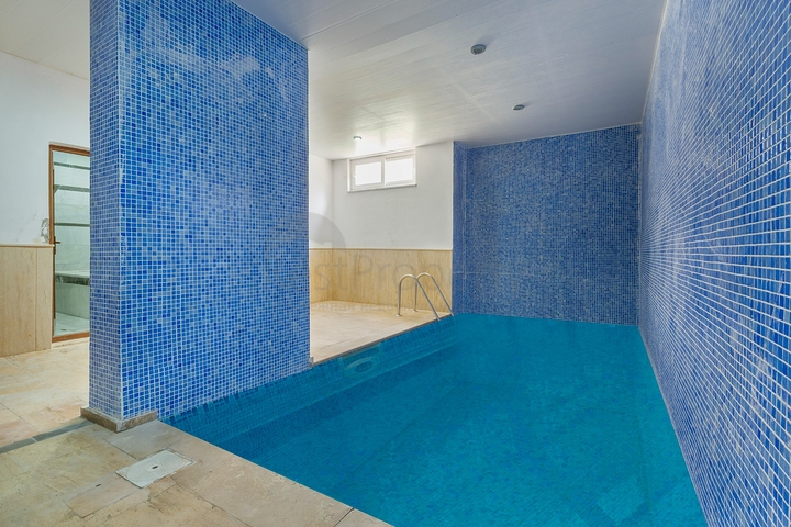 بنتهاوس 2+1 مع تراس واسع وإطلالة على الجبل