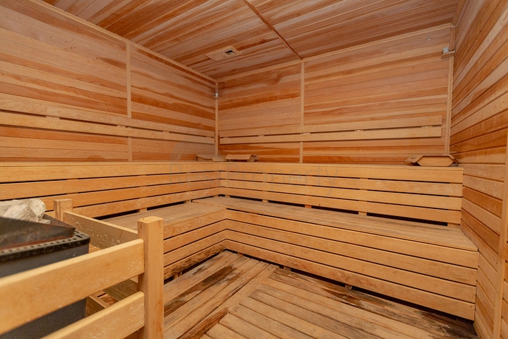 بنتهاوس 2+1 مع تراس واسع وإطلالة على الجبل