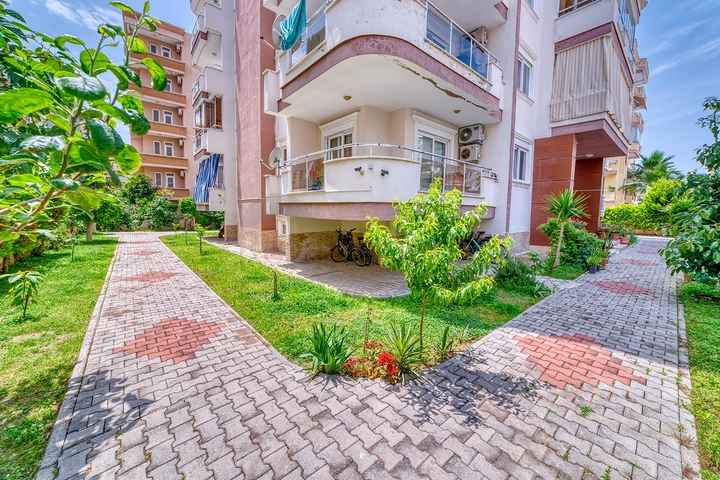 بنتهاوس 2+1 مع تراس واسع وإطلالة على الجبل