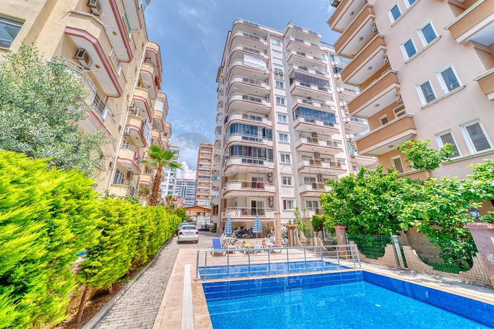 بنتهاوس 2+1 مع تراس واسع وإطلالة على الجبل