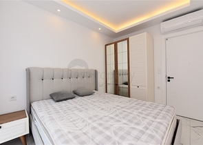 شقة جديدة 1+1 في وسط ألانيا