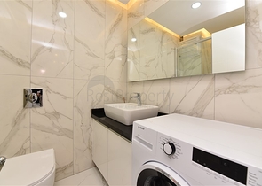 شقة جديدة 1+1 في وسط ألانيا