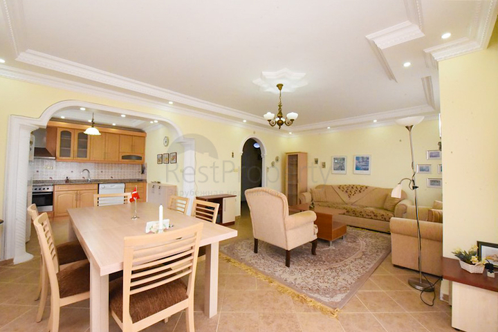 شقة 4+1 مع تراس وشرفات واسعة