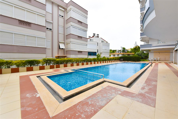 شقة 4+1 مع تراس وشرفات واسعة