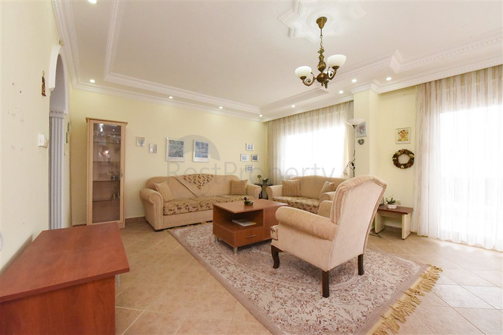 شقة 4+1 مع تراس وشرفات واسعة