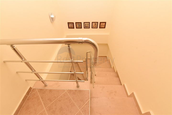 شقة 4+1 مع تراس وشرفات واسعة