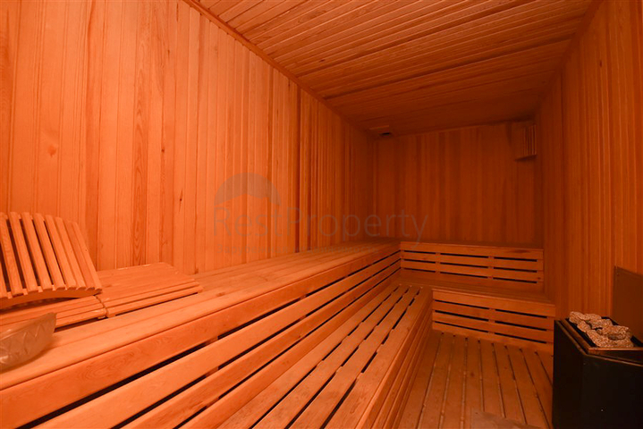 شقة 4+1 مع تراس وشرفات واسعة