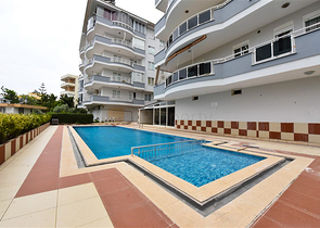 شقة 4+1 مع تراس وشرفات واسعة