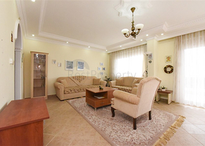 شقة 4+1 مع تراس وشرفات واسعة