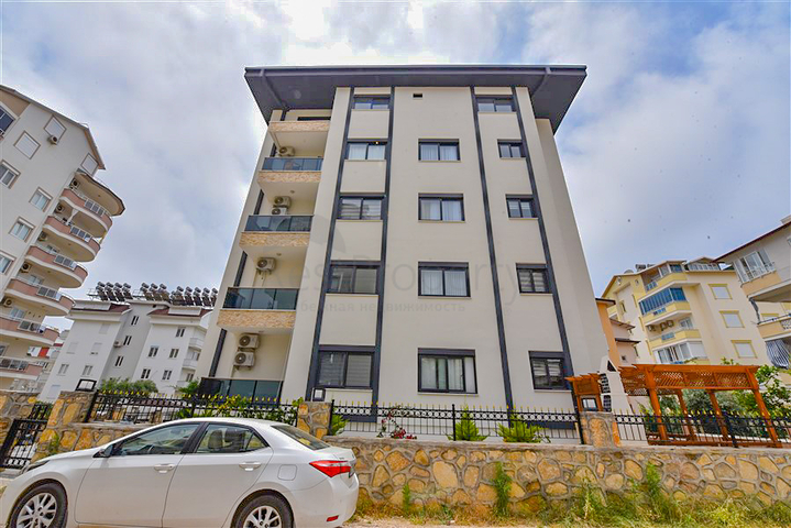 بنتهاوس من طابقين 2 + 1 مع إطلالات على البحر والجبل