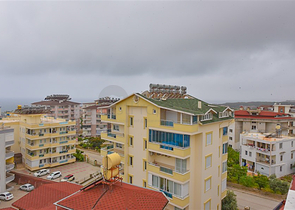 بنتهاوس من طابقين 2 + 1 مع إطلالات على البحر والجبل