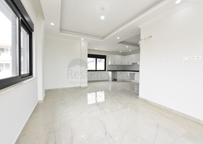 بنتهاوس من طابقين 2 + 1 مع إطلالات على البحر والجبل