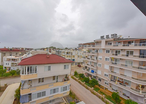 بنتهاوس من طابقين 2 + 1 مع إطلالات على البحر والجبل