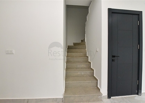 بنتهاوس من طابقين 2 + 1 مع إطلالات على البحر والجبل