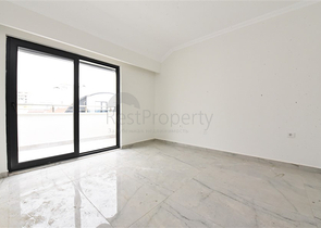 بنتهاوس من طابقين 2 + 1 مع إطلالات على البحر والجبل