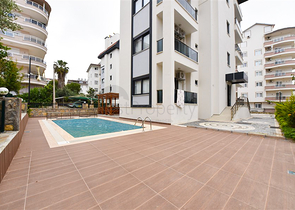 بنتهاوس من طابقين 2 + 1 مع إطلالات على البحر والجبل