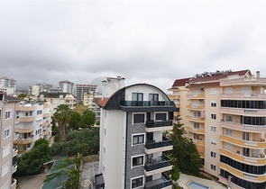 بنتهاوس من طابقين 2 + 1 مع إطلالات على البحر والجبل