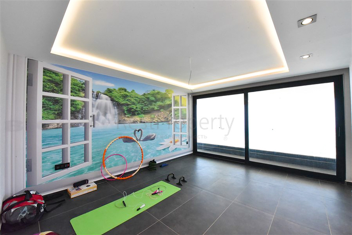 فيلا 4+2 مع حمام سباحة وإطلالة على البحر الأبيض المتوسط