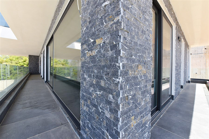 فيلا 4+2 مع حمام سباحة وإطلالة على البحر الأبيض المتوسط