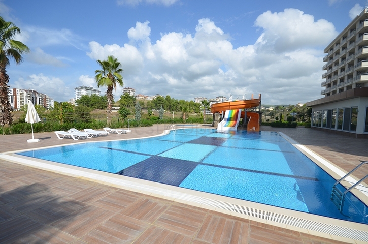 شقة بتصميم استديو - مفروشة -ضمن مجمع سكني حديث في افسلار / الانيا 