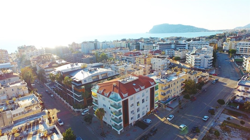 شقة في منطقة مفتوحة للحصول على تصريح إقامة ، على بعد 350 متر من البحر