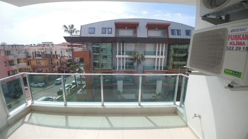 شقة في منطقة مفتوحة للحصول على تصريح إقامة ، على بعد 350 متر من البحر