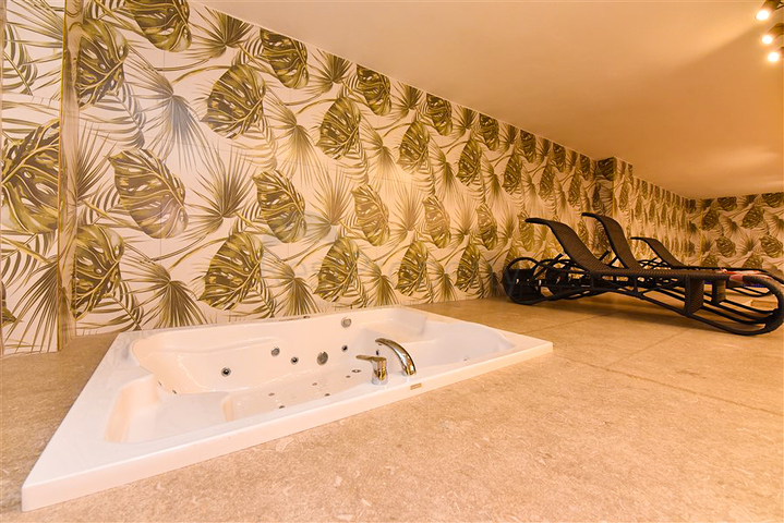 شقة 1+1 في قلب منطقة أوبا للإيجار