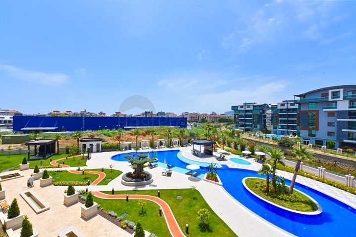 شقة 1+1 في قلب منطقة أوبا للإيجار