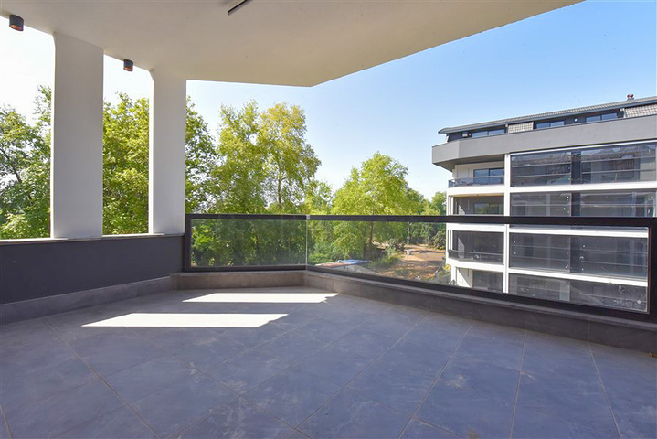 شقة من ثلاث غرف نوم في منطقة مرموقة في أوبا