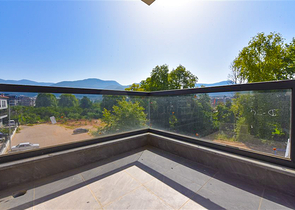 شقة من ثلاث غرف نوم في منطقة مرموقة في أوبا