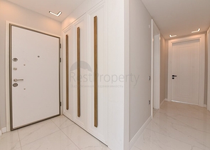 شقة من ثلاث غرف نوم في منطقة مرموقة في أوبا