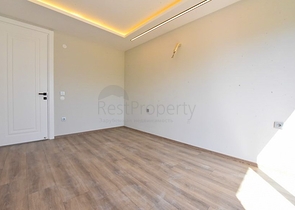 شقة من ثلاث غرف نوم في منطقة مرموقة في أوبا