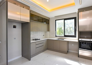 شقة من ثلاث غرف نوم في منطقة مرموقة في أوبا